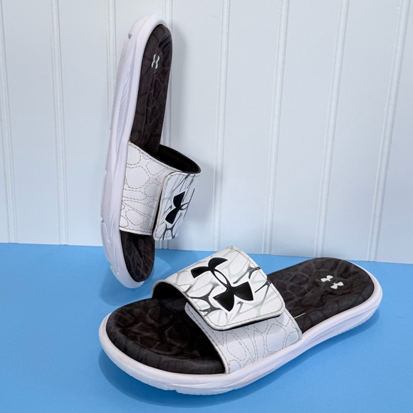 Bundle of 2 Under Armour Black and White Slide Sandals Size 3Y - Picture 7 of 16